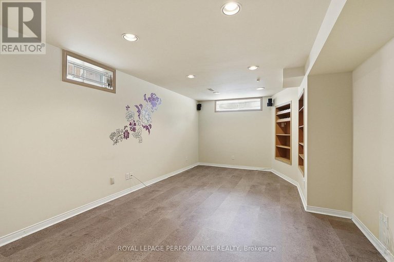 29335268/1853-sunland-drive/fallingbrookgardenway-south/ottawa/ontario/K4A3S8_18