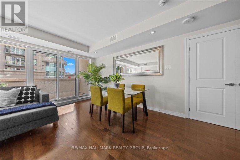 28473727/206-242-rideau-street/sandy-hill/ottawa/ontario/K1N0B7_12