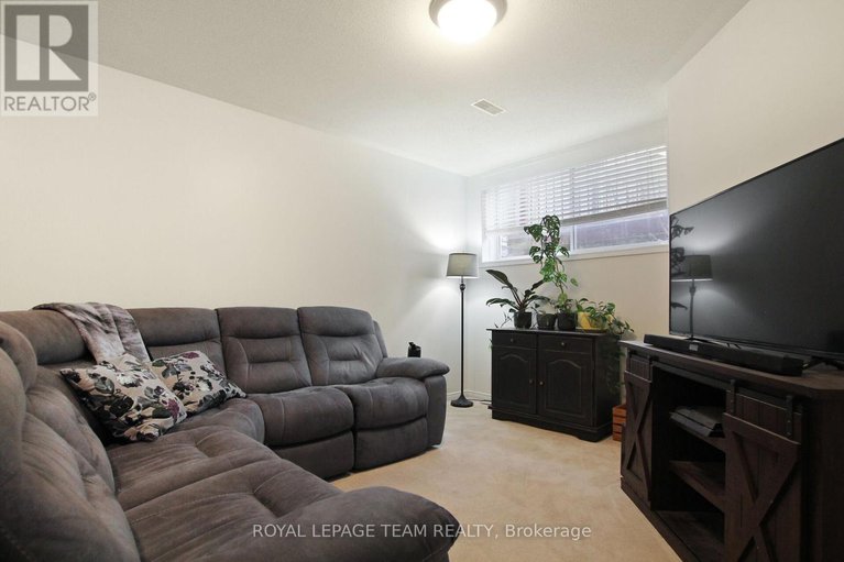 28141193/2091-hiboux-street-e/avalon-east/ottawa/ontario/K4A4J7_27