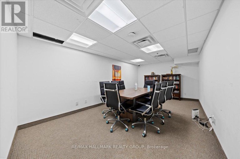 28473727/206-242-rideau-street/sandy-hill/ottawa/ontario/K1N0B7_24