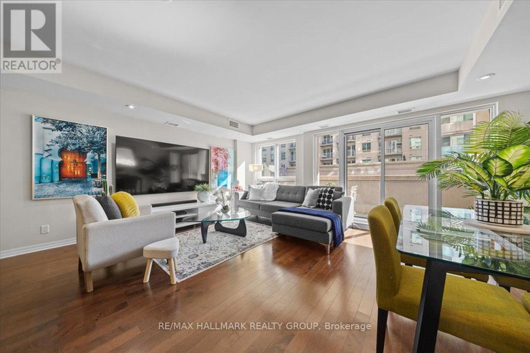 28473727/206-242-rideau-street/sandy-hill/ottawa/ontario/K1N0B7_9