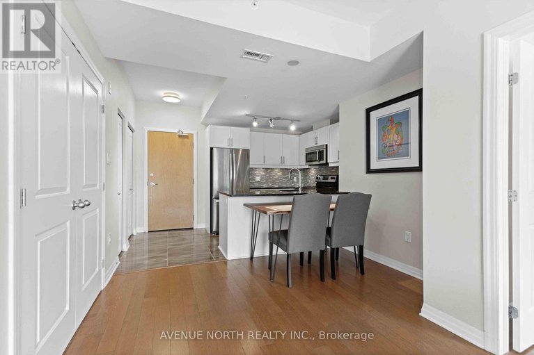 29336469/104-200-winterfell-private/hunt-club-park/ottawa/ontario/K1G4J1_8