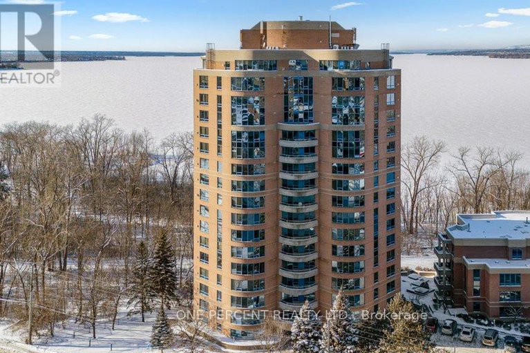 601 - 3105 Carling Avenue