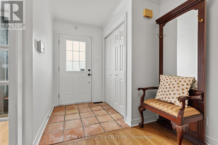 29316967/29-bentworth-crescent/craig-henrywoodvale/ottawa/ontario/K2G3X1_3