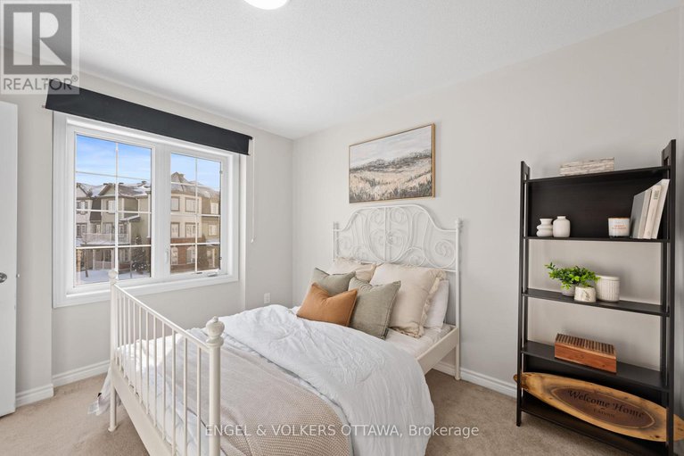 29278385/719-maloja-way/stittsville-north/ottawa/ontario/K2S0N6_25