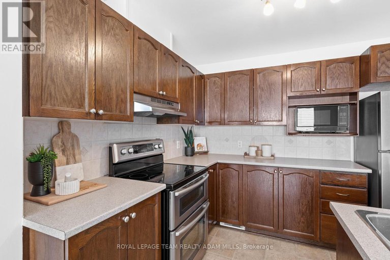 28250367/462-paul-metivier-drive/strandherd/ottawa/ontario/K2J0A8_13