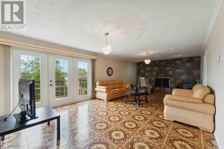 28358642/12-queen-anne-crescent/barrhaven-east/ottawa/ontario/K2C3H1_6