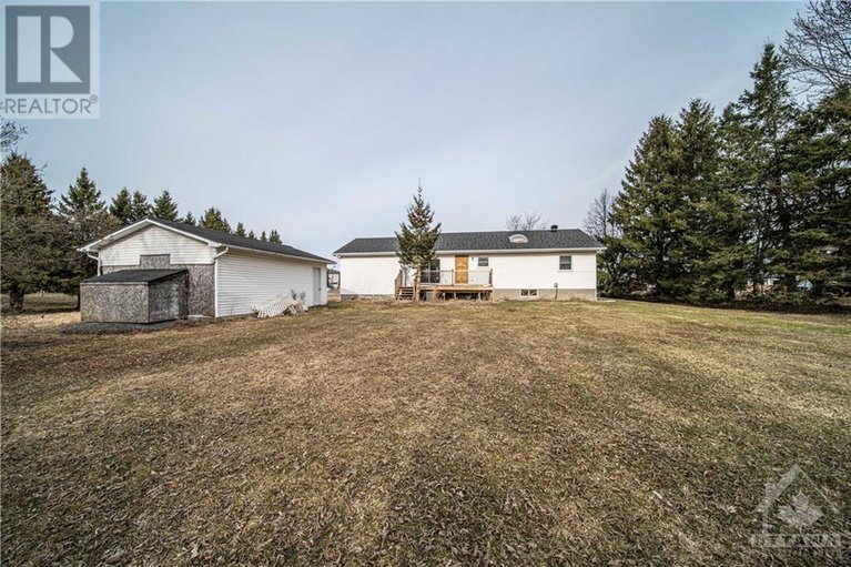26672129/1296-ste-marie-road/embrun/embrun/ontario/K0A1W0_26