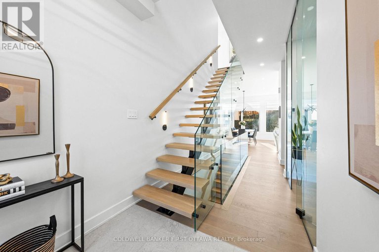 29027888/60-holborn-avenue/rideau-heightsashdalerideau-glen/ottawa/ontario/K2C3H1_16