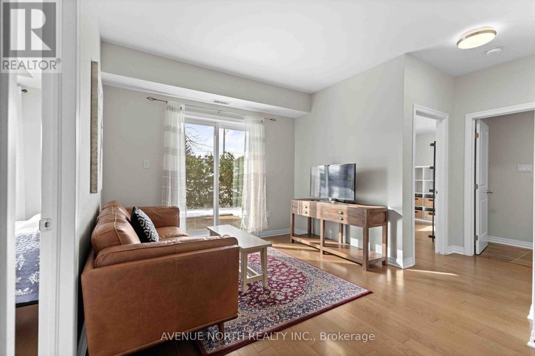 29336469/104-200-winterfell-private/hunt-club-park/ottawa/ontario/K1G4J1_12