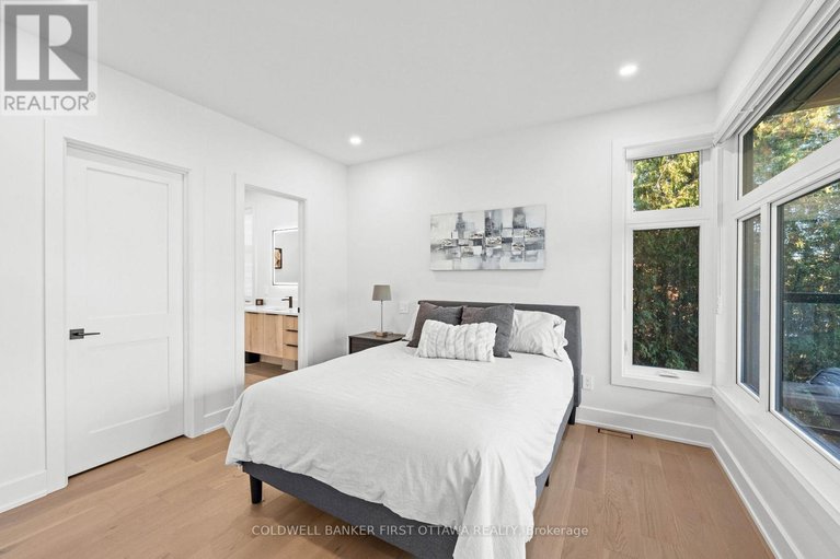 29027888/60-holborn-avenue/rideau-heightsashdalerideau-glen/ottawa/ontario/K2C3H1_23