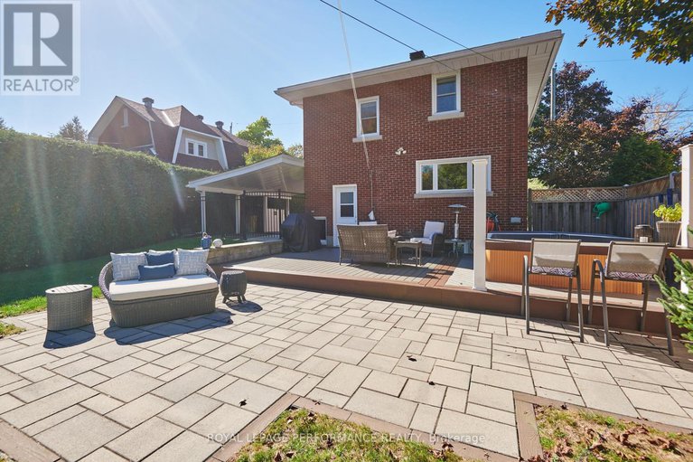 28996458/2239-webster-avenue/alta-vista/ottawa/ontario/K1H7H1_26
