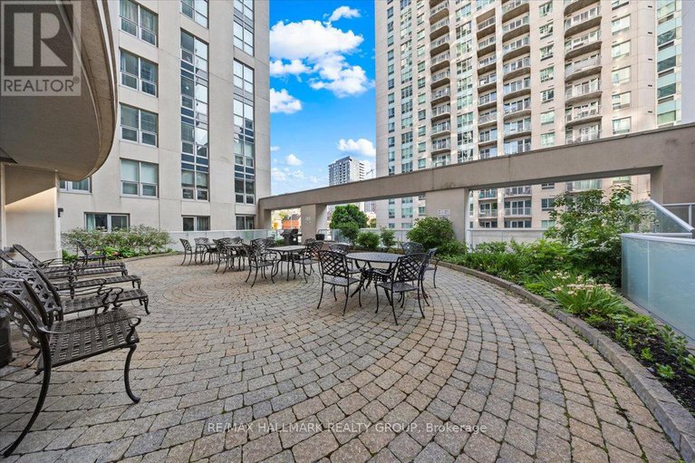28473727/206-242-rideau-street/sandy-hill/ottawa/ontario/K1N0B7_27