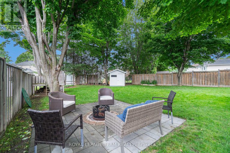 28451830/18-queenston-drive/richmond/ottawa/ontario/K0A2Z0_39