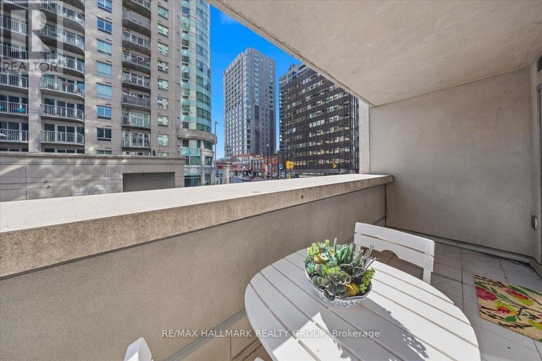 28473727/206-242-rideau-street/sandy-hill/ottawa/ontario/K1N0B7_20