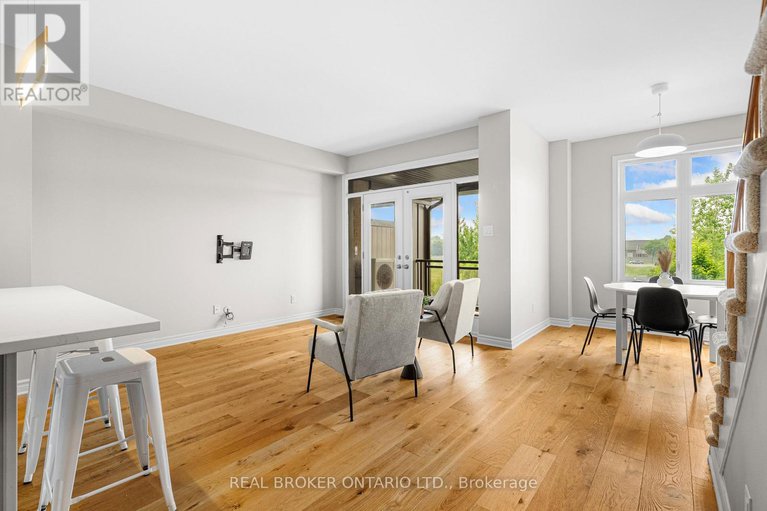 28449642/208-poplin-street/riverside-southgloucester-glen/ottawa/ontario/K4M0E2_18