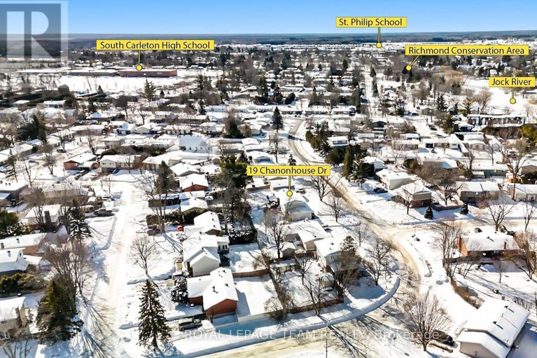 29319594/19-chanonhouse-drive/richmond/ottawa/ontario/K0A2Z0_23