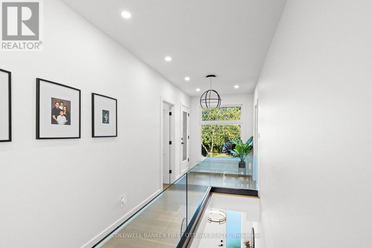 29027888/60-holborn-avenue/rideau-heightsashdalerideau-glen/ottawa/ontario/K2C3H1_22