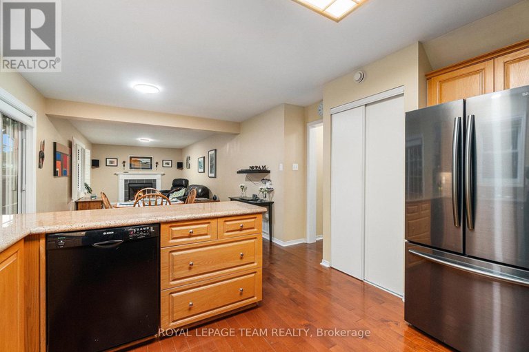28451830/18-queenston-drive/richmond/ottawa/ontario/K0A2Z0_7
