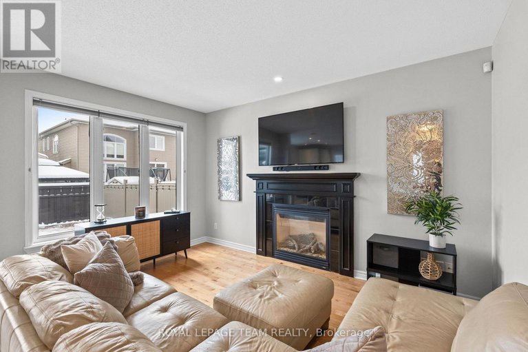 29272477/801-bowercrest-crescent/riverside-southgloucester-glen/ottawa/ontario/K1V2K3_10