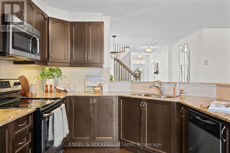 29278385/719-maloja-way/stittsville-north/ottawa/ontario/K2S0N6_20