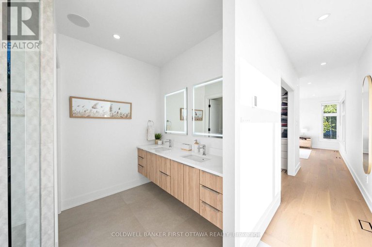 29027888/60-holborn-avenue/rideau-heightsashdalerideau-glen/ottawa/ontario/K2C3H1_21