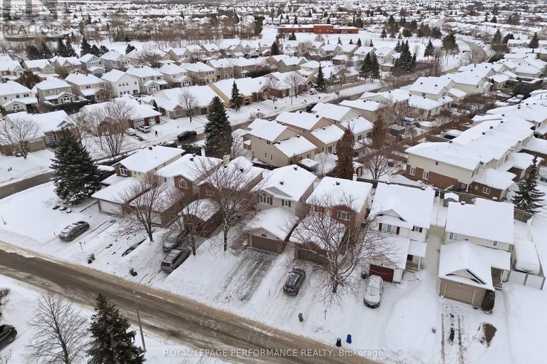 29335268/1853-sunland-drive/fallingbrookgardenway-south/ottawa/ontario/K4A3S8_30