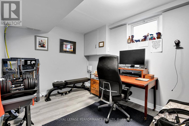 28996458/2239-webster-avenue/alta-vista/ottawa/ontario/K1H7H1_24