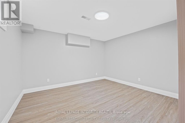 29286758/3440-woodroffe-avenue/hearts-desire/ottawa/ontario/K2J3Z8_39