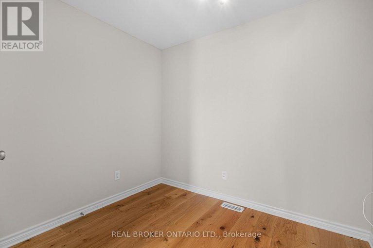 28449642/208-poplin-street/riverside-southgloucester-glen/ottawa/ontario/K4M0E2_4