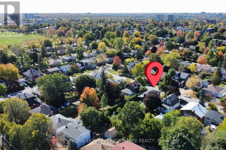 28996458/2239-webster-avenue/alta-vista/ottawa/ontario/K1H7H1_36