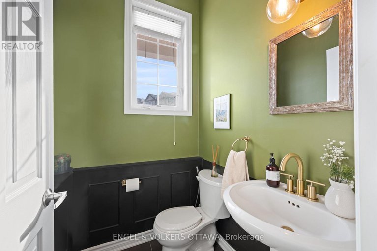 29278385/719-maloja-way/stittsville-north/ottawa/ontario/K2S0N6_33