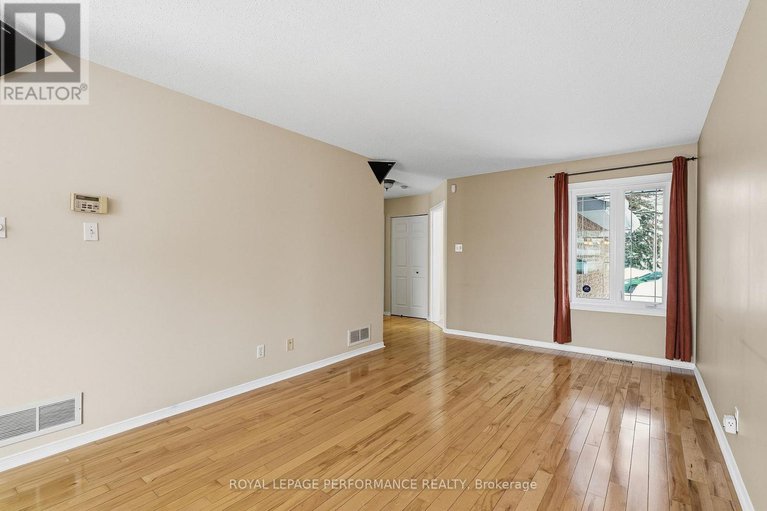 29335268/1853-sunland-drive/fallingbrookgardenway-south/ottawa/ontario/K4A3S8_10