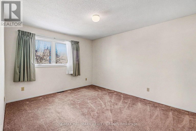 29311526/751-merkley-drive/fallingbrookpineridge/ottawa/ontario/K4A2T9_22