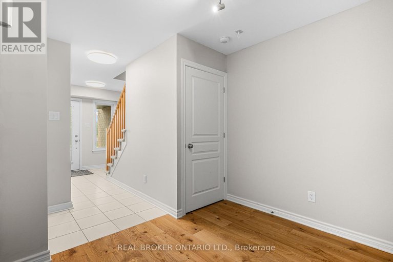 28449642/208-poplin-street/riverside-southgloucester-glen/ottawa/ontario/K4M0E2_5