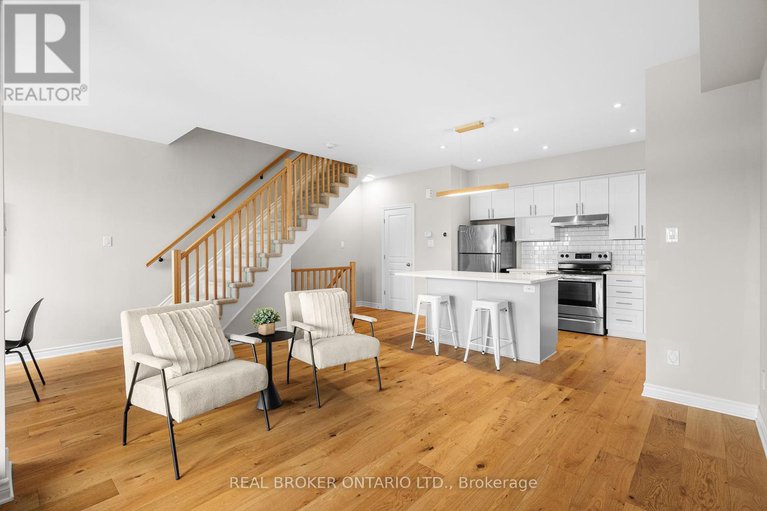 28449642/208-poplin-street/riverside-southgloucester-glen/ottawa/ontario/K4M0E2_17