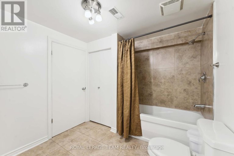 28358642/12-queen-anne-crescent/barrhaven-east/ottawa/ontario/K2C3H1_39