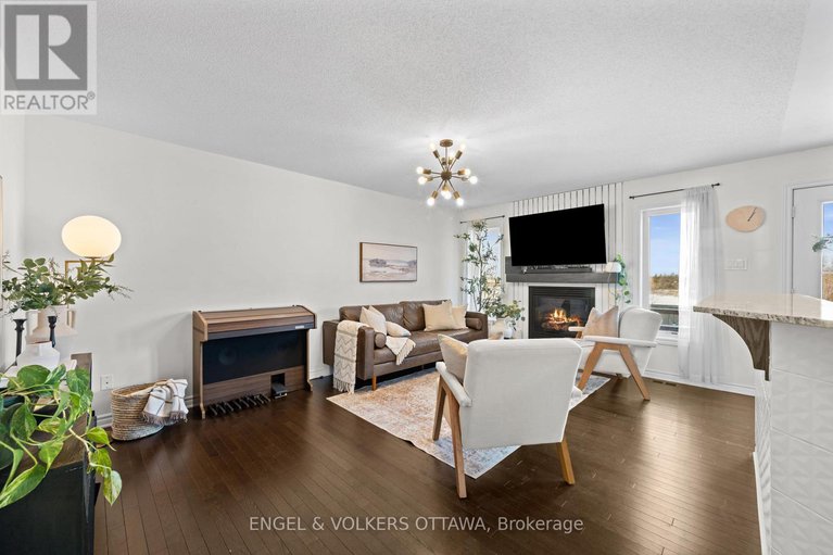 29278385/719-maloja-way/stittsville-north/ottawa/ontario/K2S0N6_8