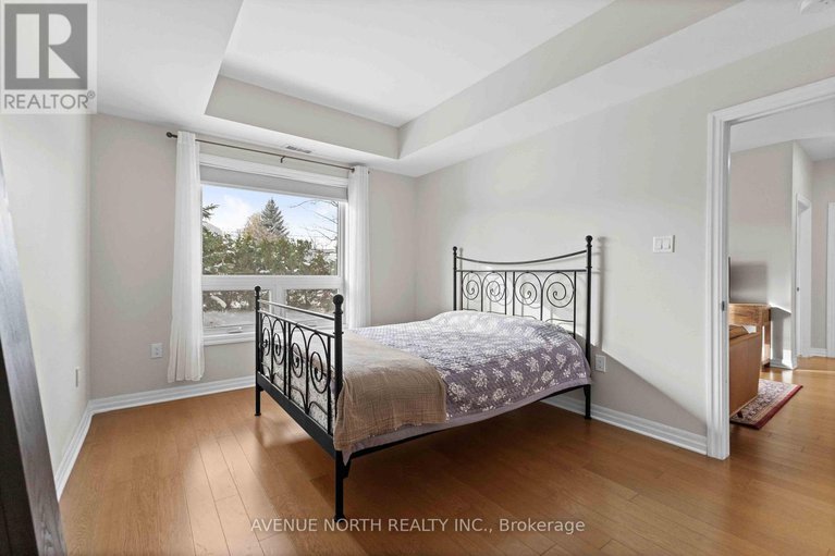 29336469/104-200-winterfell-private/hunt-club-park/ottawa/ontario/K1G4J1_17