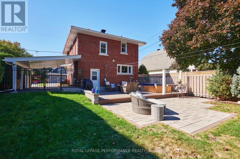 28996458/2239-webster-avenue/alta-vista/ottawa/ontario/K1H7H1_25