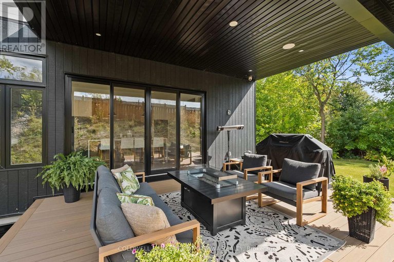 29027888/60-holborn-avenue/rideau-heightsashdalerideau-glen/ottawa/ontario/K2C3H1_36