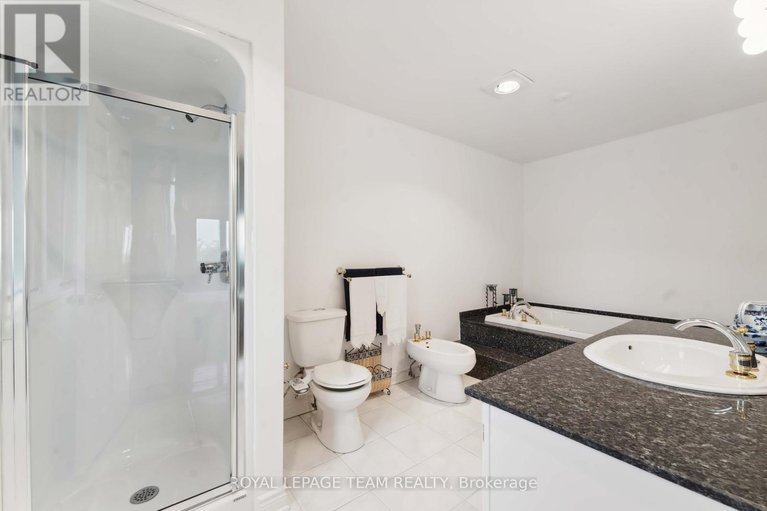28358642/12-queen-anne-crescent/barrhaven-east/ottawa/ontario/K2C3H1_25