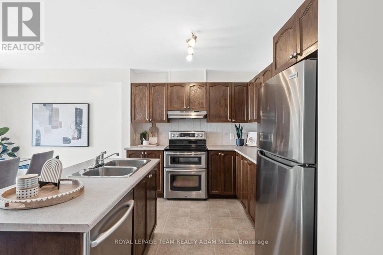 28250367/462-paul-metivier-drive/strandherd/ottawa/ontario/K2J0A8_14