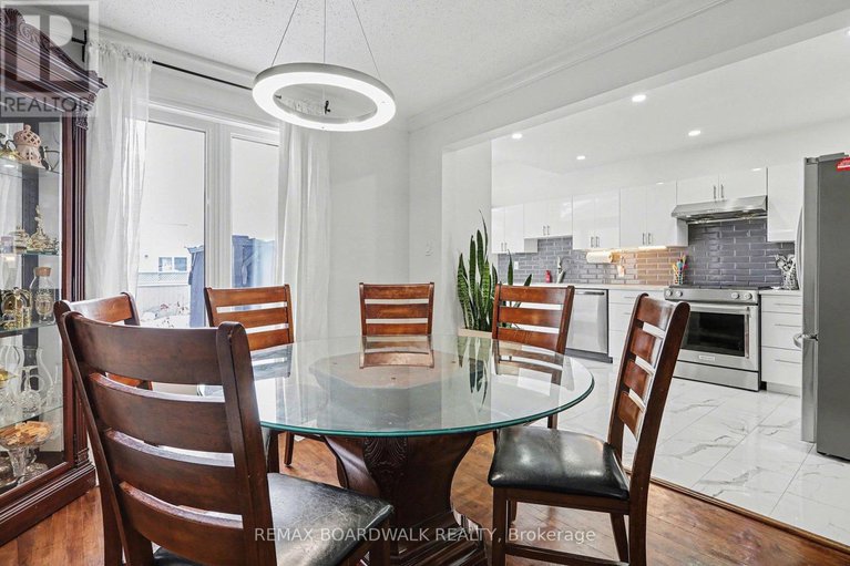 29287768/1827-hialeah-drive/fallingbrookgardenway-south/ottawa/ontario/K4A3S8_9