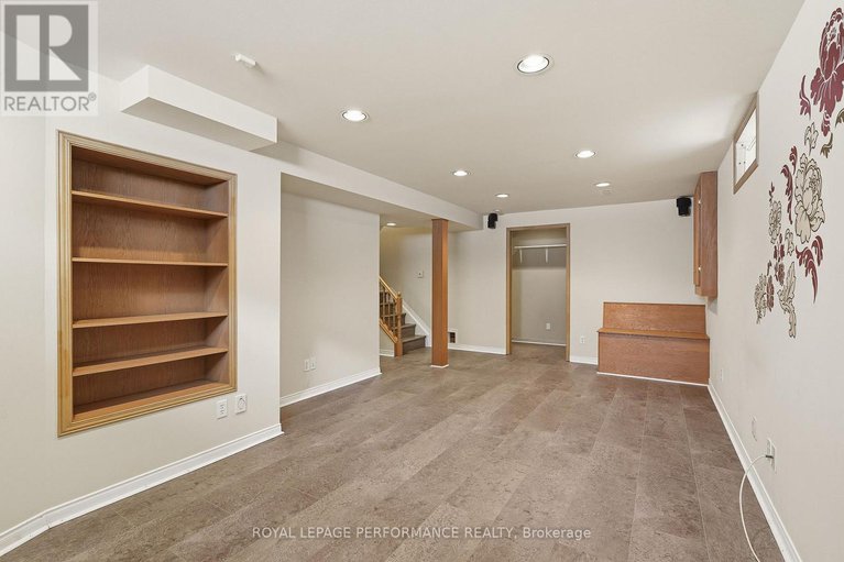 29335268/1853-sunland-drive/fallingbrookgardenway-south/ottawa/ontario/K4A3S8_19