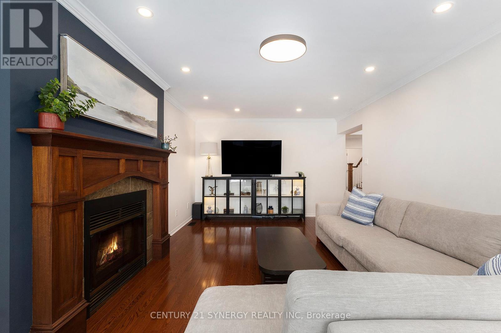630 Arc-en-ciel Street