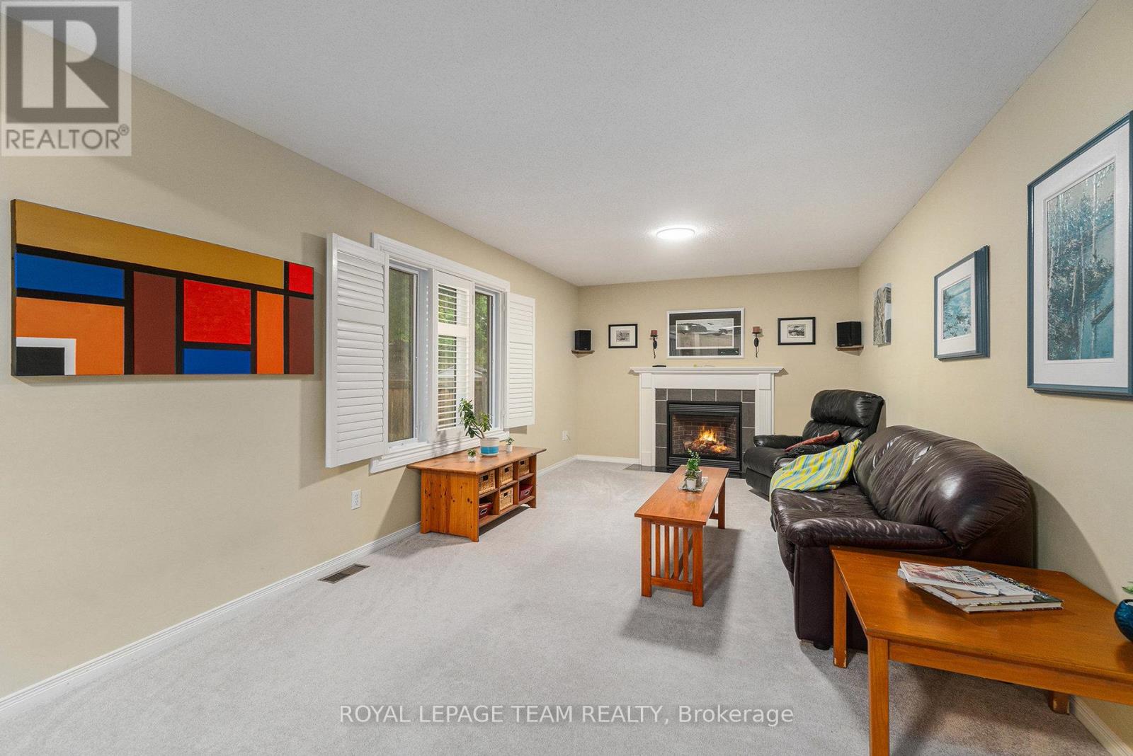 18 Queenston Drive