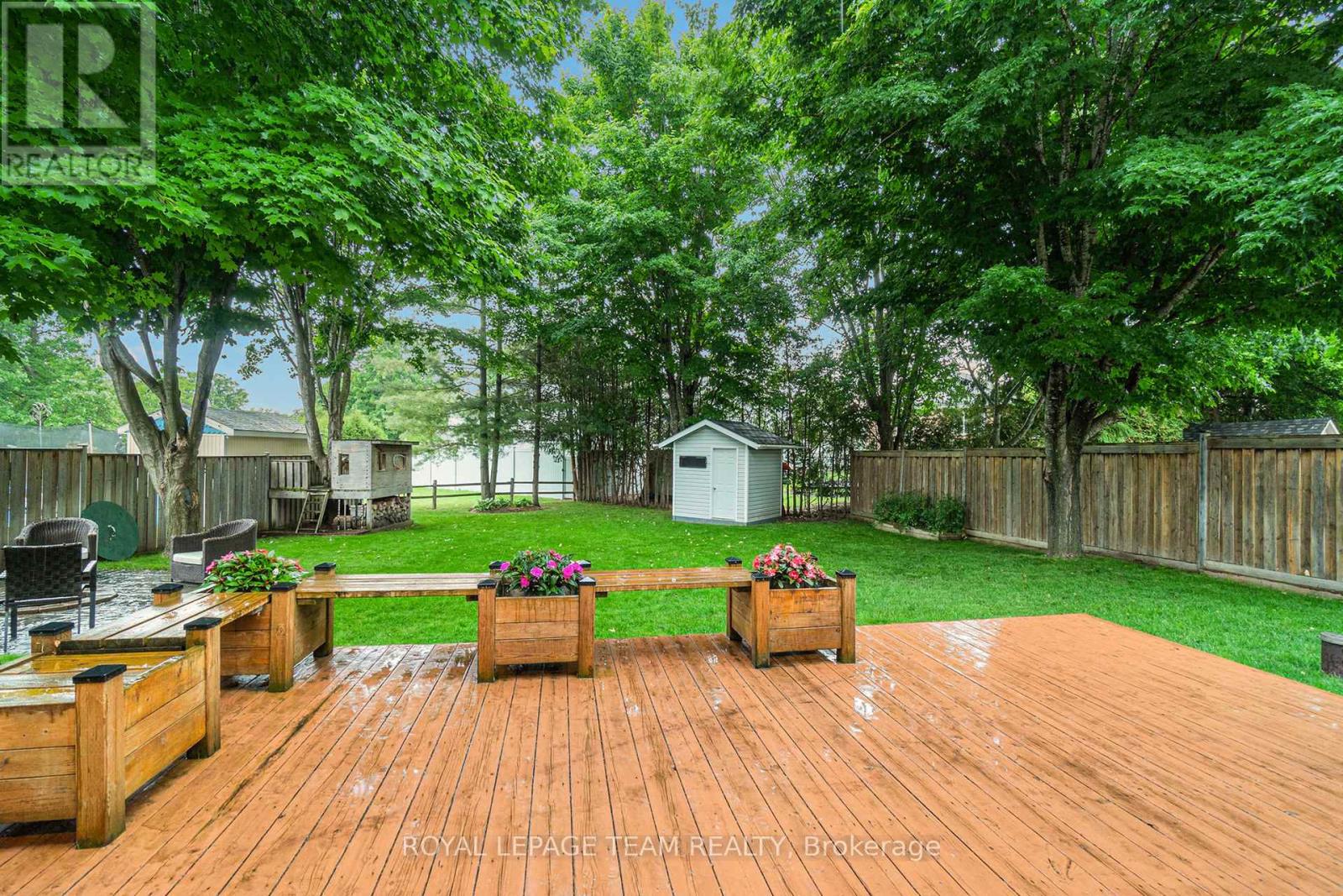 18 Queenston Drive