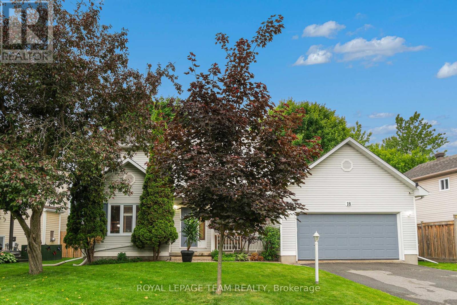 18 Queenston Drive