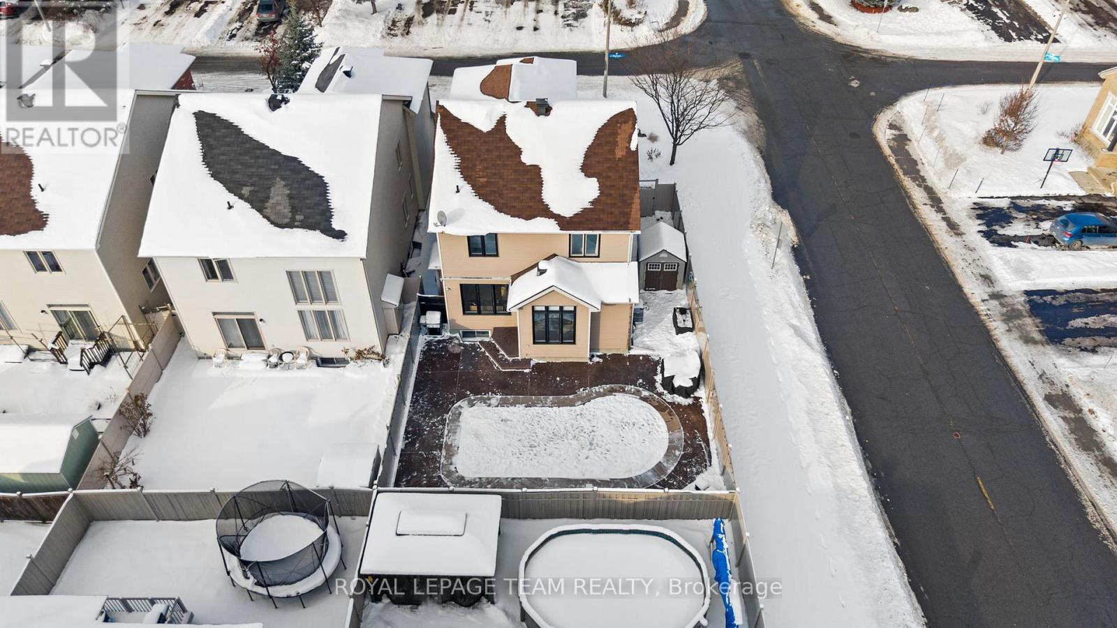 801 Bowercrest Crescent